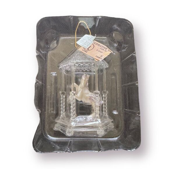 Hallmark Unicorn Fantasy Gazebo magic w/pigtail cord 1989 Christmas Ornament - Picture 5 of 8